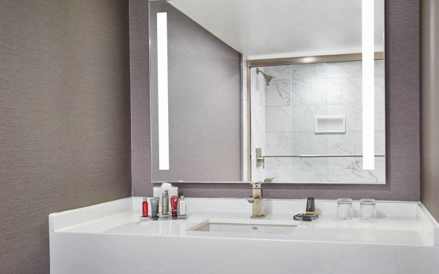 Teaneck Marriott at Glenpointe