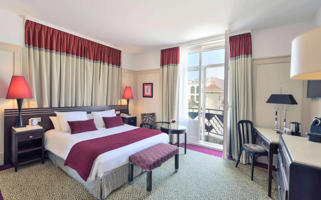Hotel Plaza Biarritz Plage - Handwritten Collection