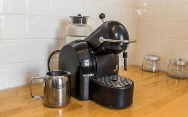 NEW Luxury 1BD Flat in Heart of Kensington Olympia