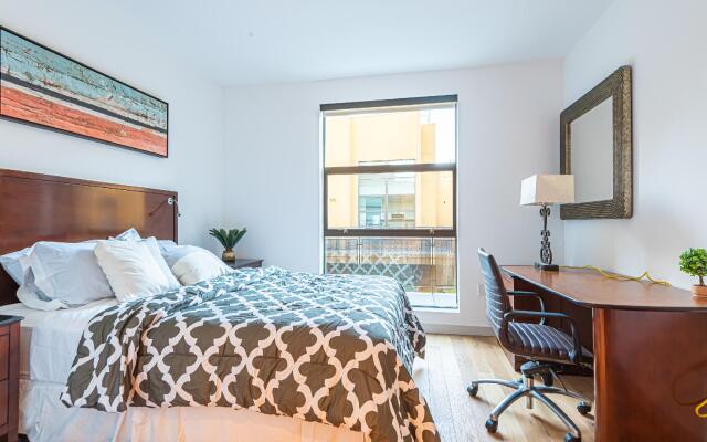 Gorgeous Hollywood Living