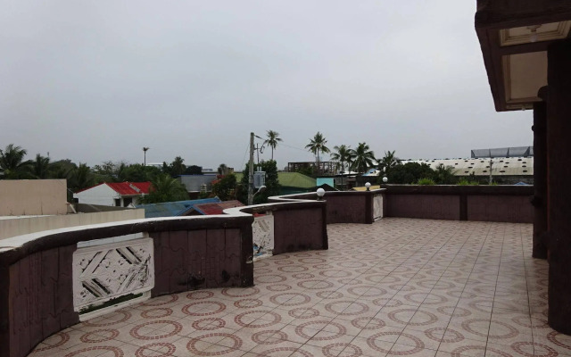 Pe're Aristo Guesthouse