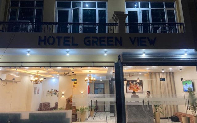 Oyo 35499 Hotel Green View