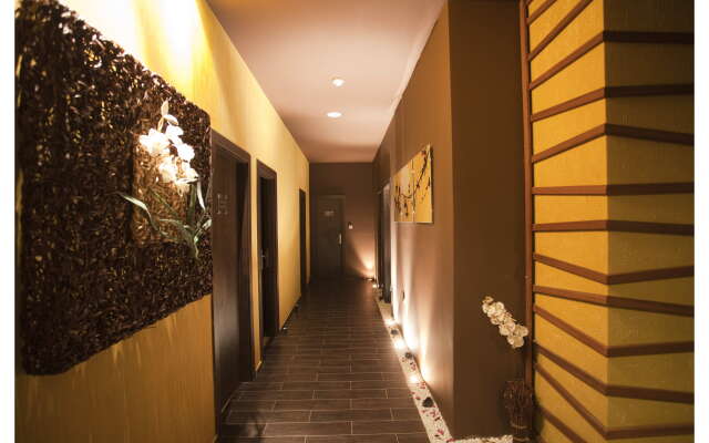 Apart-Hotel "Bendita-Mare"
