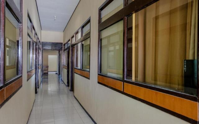 OYO 1342 Uniga Malang Family Residence