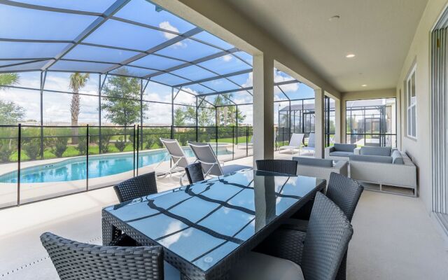 14 Bdrm 11 Bath Villa For 30