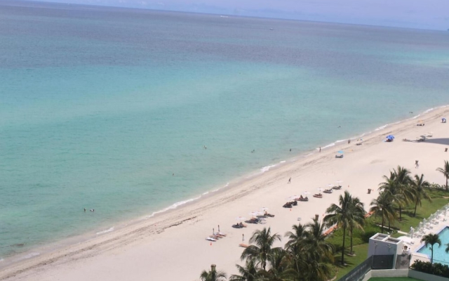 Luxury Sunny Isles Beach Condos