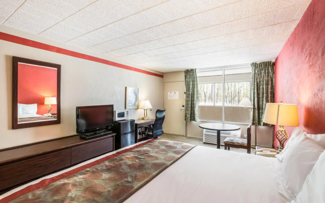 Red Carpet Inn Hazleton