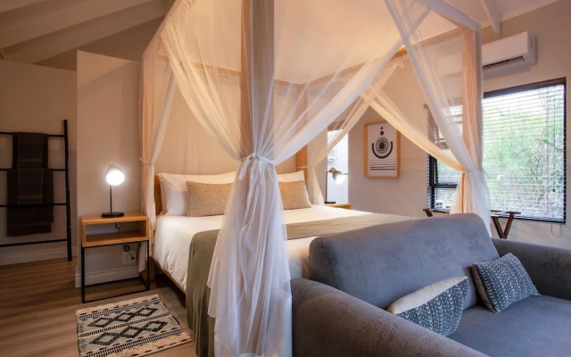 Moya Safari Villa