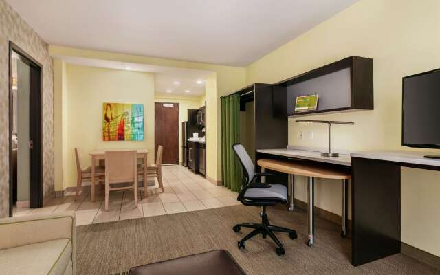 Home2 Suites by Hilton NY Long Island City/Manhattan View