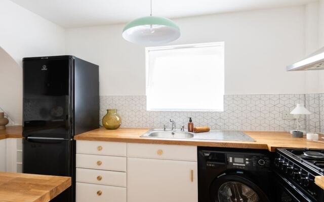 The Leyton Midland Escape - Modern 2bdr Flat With Garden