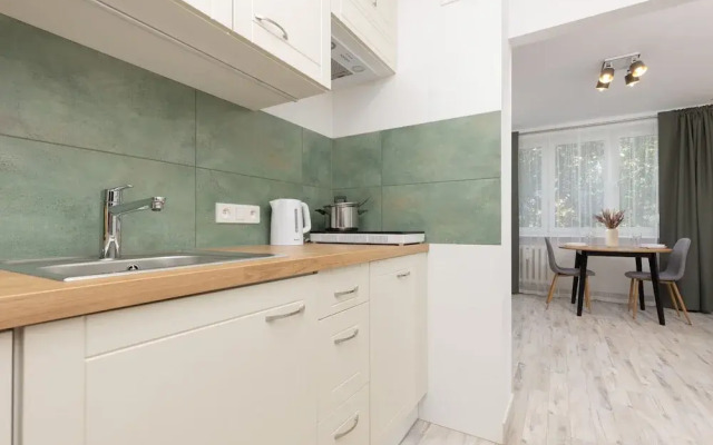 Apartment Warsaw 1 Sierpnia by Renters