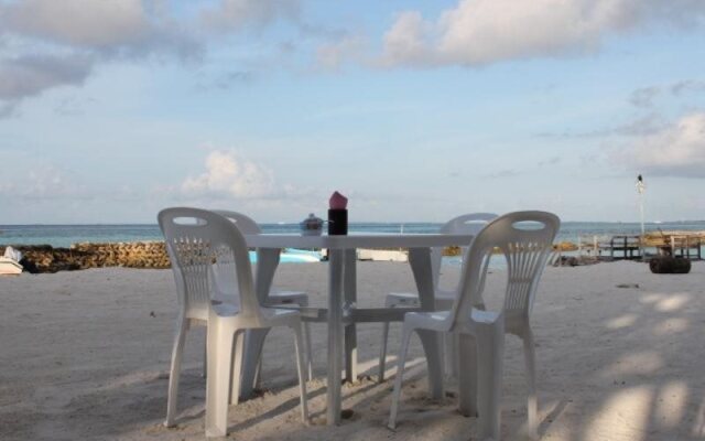 Maaz Inn Fenfushi