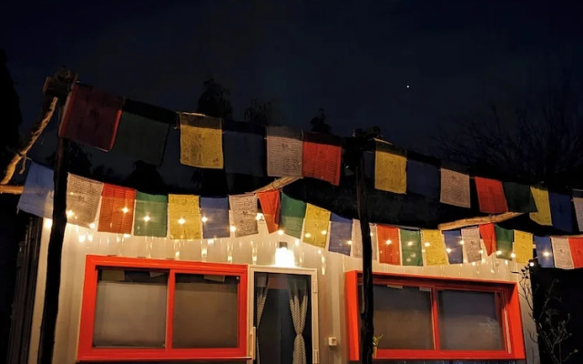 Tuk Tuk Gilhari Noida