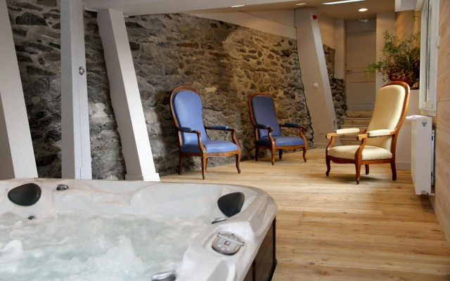 Le Central Hôtel - Restaurant