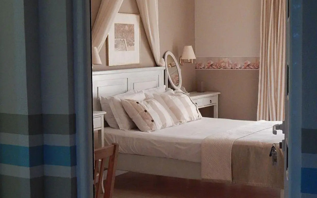 Palmina Mare Villa and Studios