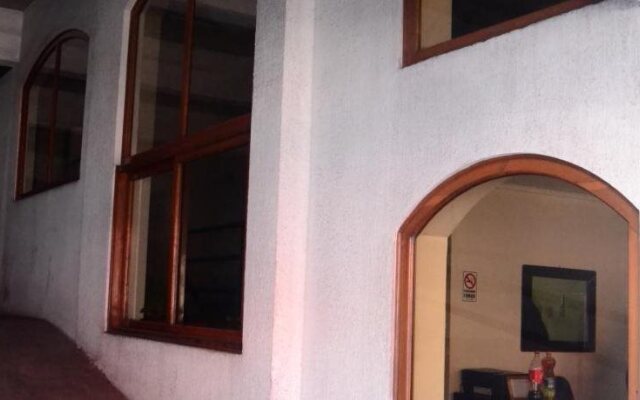 Hotel Puerto Mayor