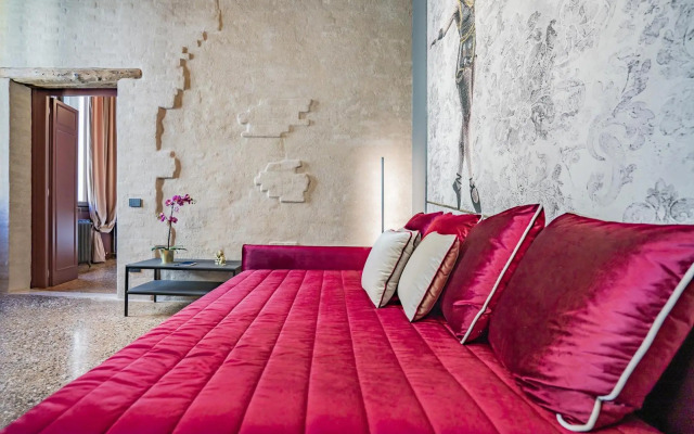 Corte Rubbi 7 Deluxe Apartment