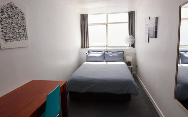Elliott Street Apartment Hotel