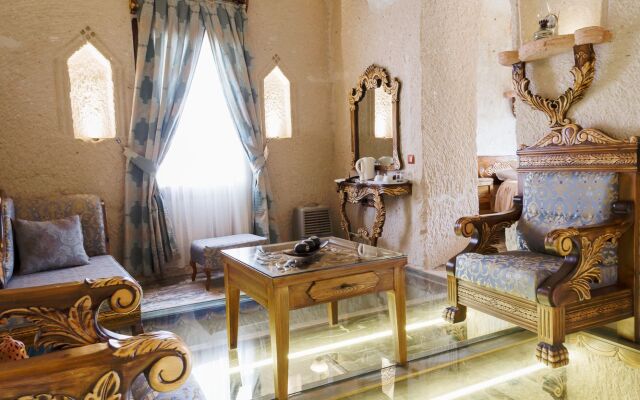 Hermes Cave Hotel