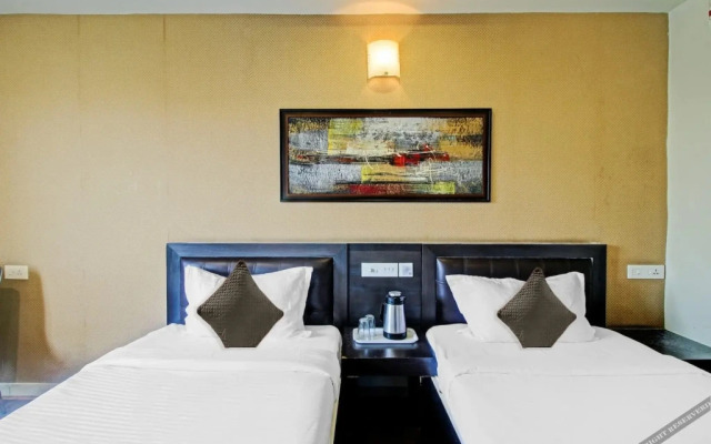 OYO Townhouse 81794 Banjara Hills