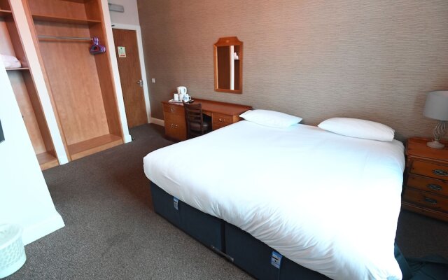 Rooms at the Royal