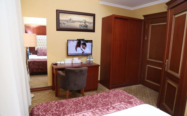 Clover Hotel Baku