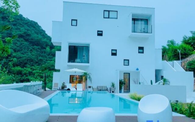 Xingye •Constellation Designer Pool Homestay