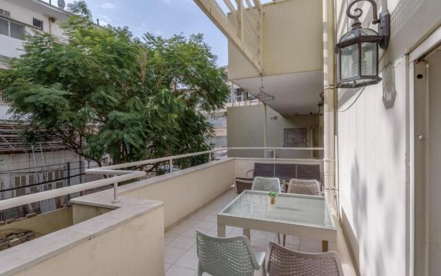 Rothschild Area - One BDR with a Big terrasse