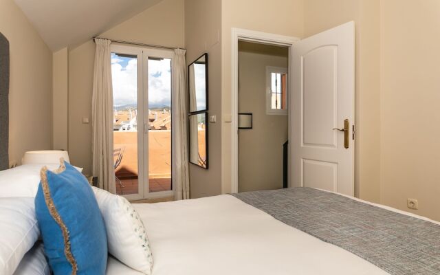 Elviria Marbella Luxury Penthouse Two Rooms PARKING and Golf