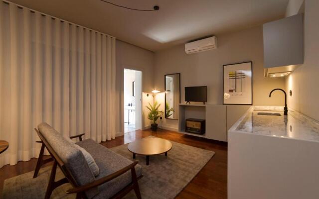 Oporto Cozy Design Studio II