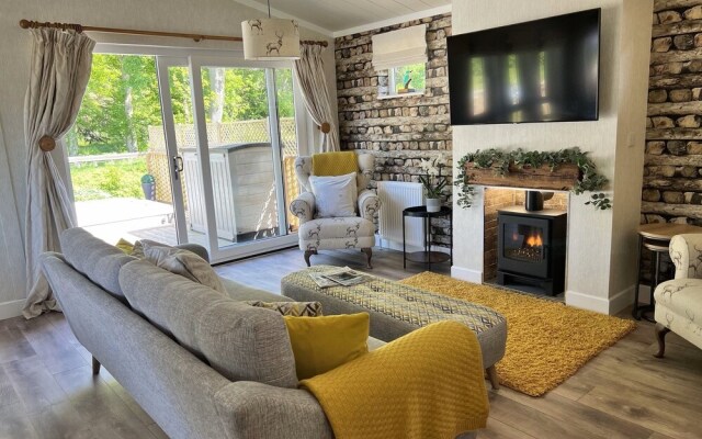 Hollicarrs - Kingfisher Lodge
