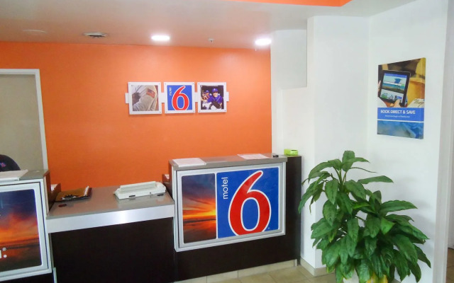 Motel 6 Jackson, MS