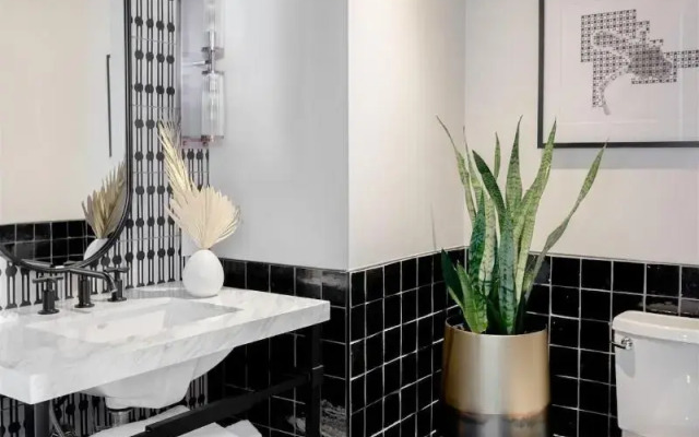 Surety Hotel, Autograph Collection