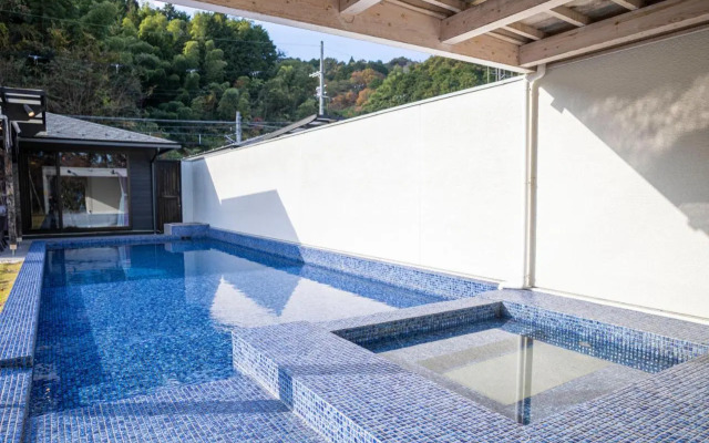 Mezzo All Suite Villas