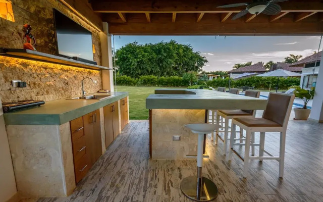 Luxurious 5-bdr villa at Casa de Campo