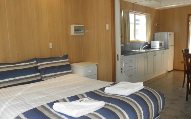 Strahan Beach Tourist Park