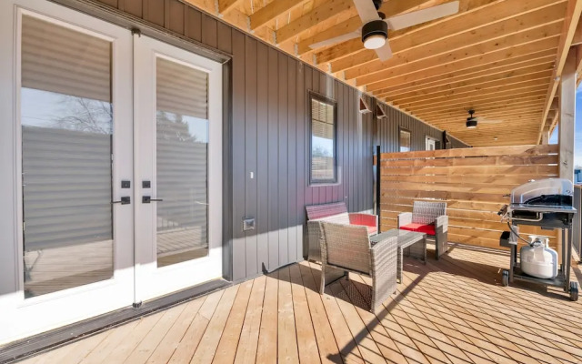 Marvelous New Townhomes for 16 guests