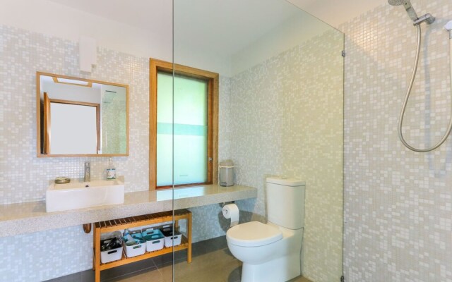 24 Lagoon Road Beach House