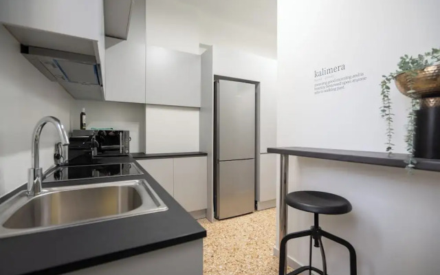 Modern apartment near Lycabettus hill with balcony
