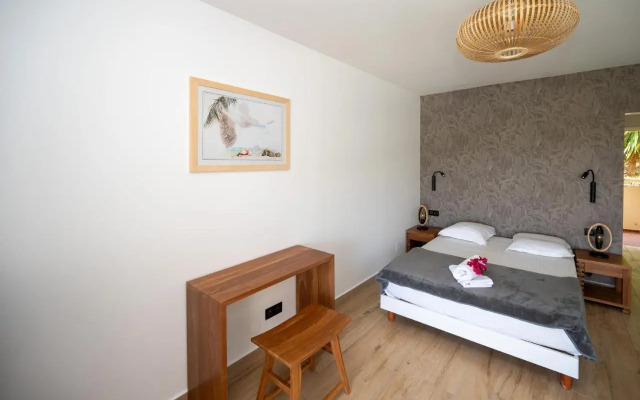Studio, Piscine Et Vue Mer A La Marina