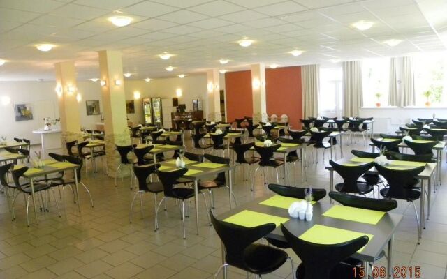 Lubiewo Forest & Sea Resort