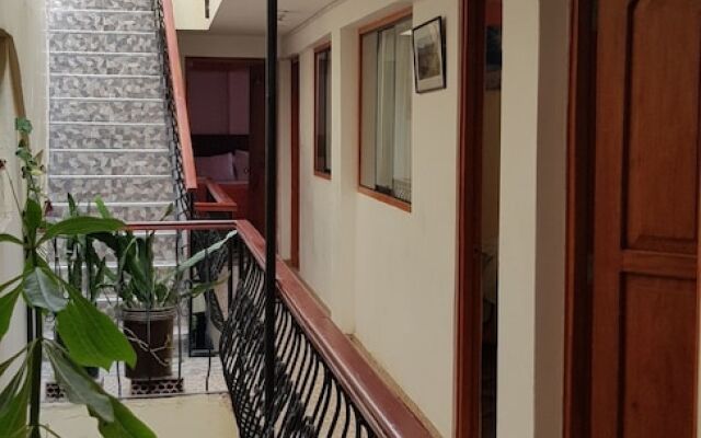 Hostal Apu Qhawarina