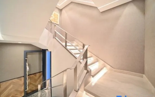 Mijia Youth Hotel (798 Art Park Gaojiayuan Subway Station Branch)
