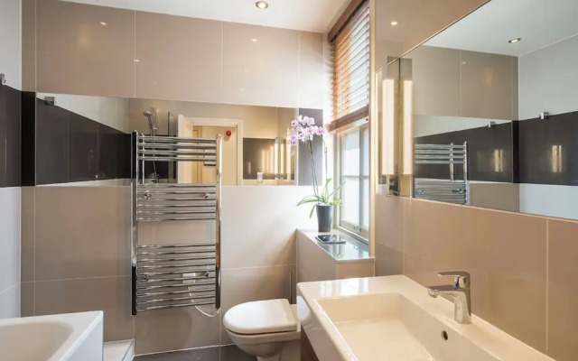 Chelsea - Draycott Place apartments by Viridian Apartments