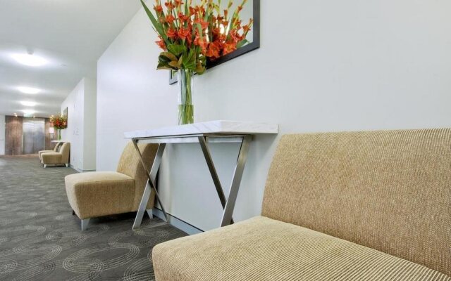 Pacific Suites Canberra