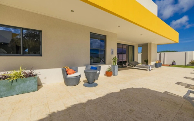 NEW Premium 4BR Large Pool Outdoor Kitchen