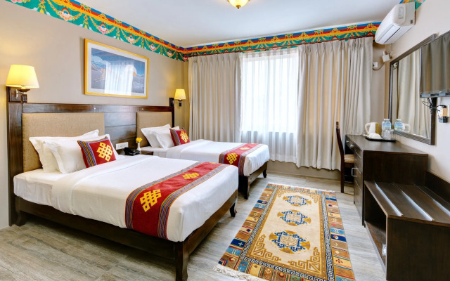 Hotel Lotus Gems