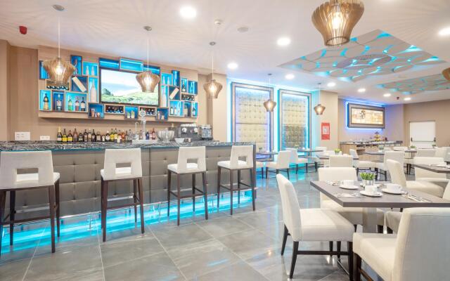 Hotel Admiral Casino & Lodge