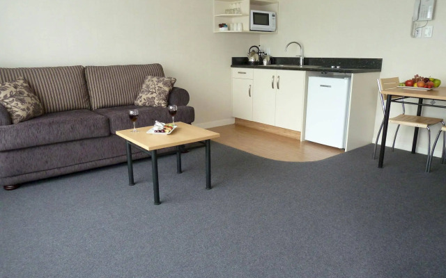 Central Motor Lodge