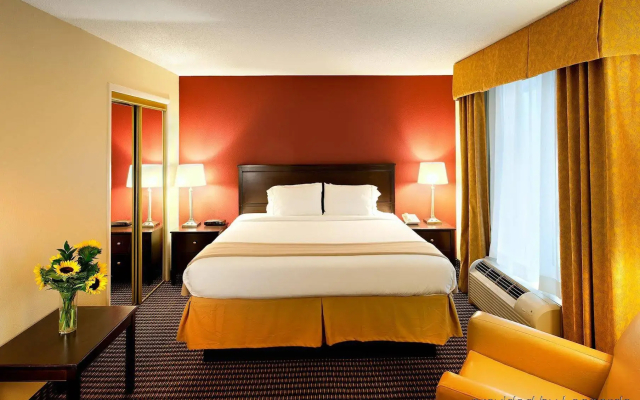 Holiday Inn Express Charleston by IHG